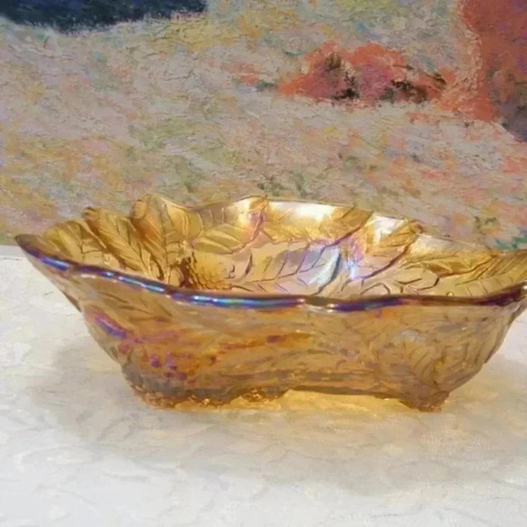 Vintage Carnival Glass Loganberry & Leave in Amber - Picture 7 of 9